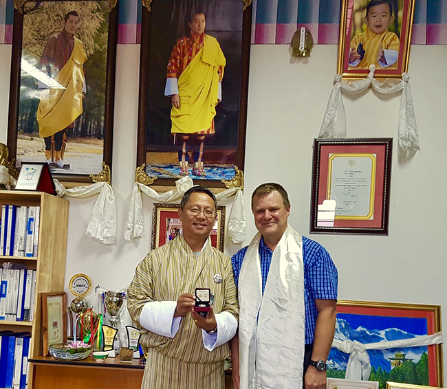 Professor from UNB, Canada joins JNEC