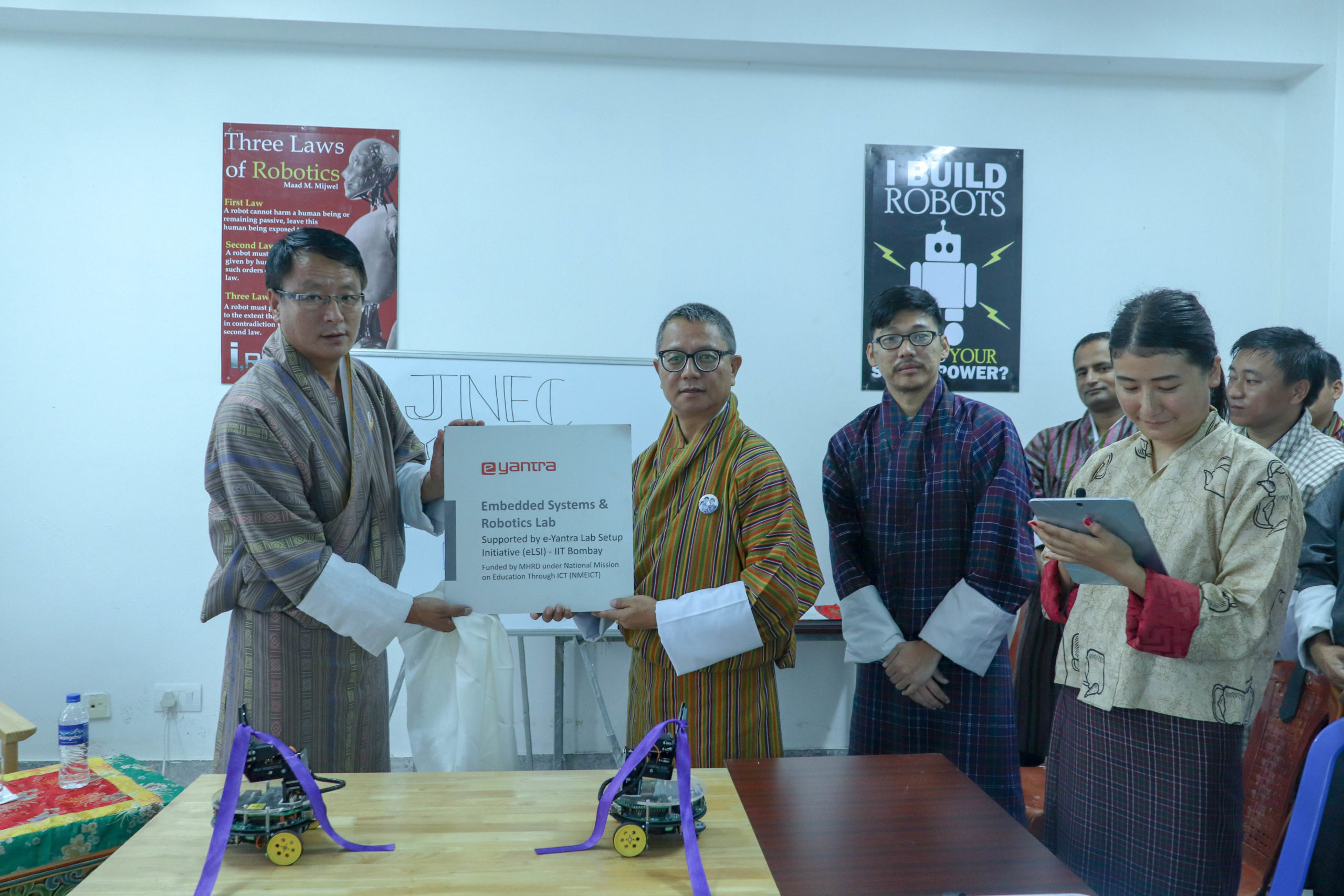 e yantra robotics